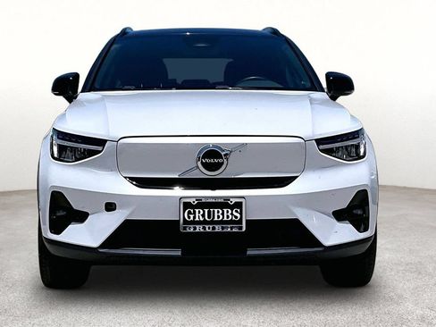 Certified 2023 Volvo XC40 Recharge Plus AWD/4WD image 3