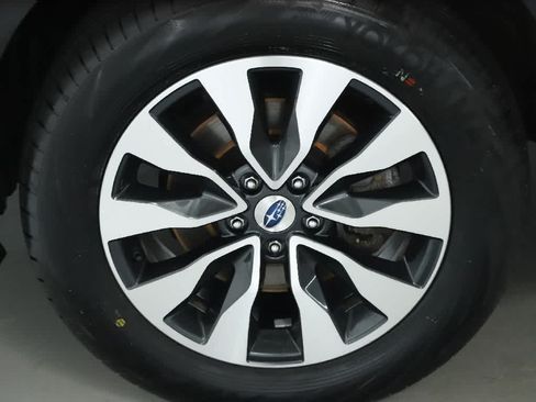 Used 2024 Subaru Outback Limited AWD/4WD image 37