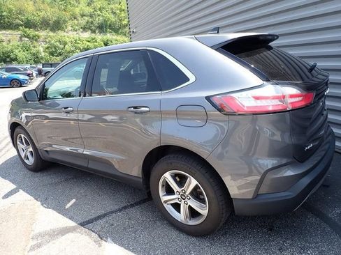 Certified 2023 Ford Edge SEL w/ Convenience Package AWD/4WD image 4