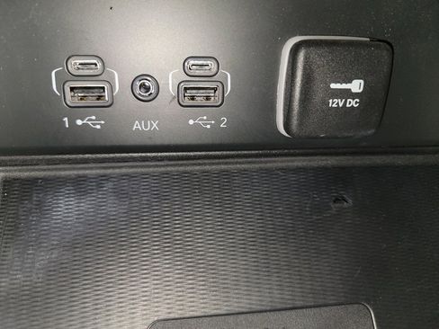 Used 2023 Jeep Grand Cherokee Altitude image 25