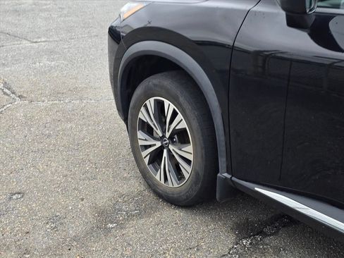 Used 2022 Nissan Rogue SV FWD image 20
