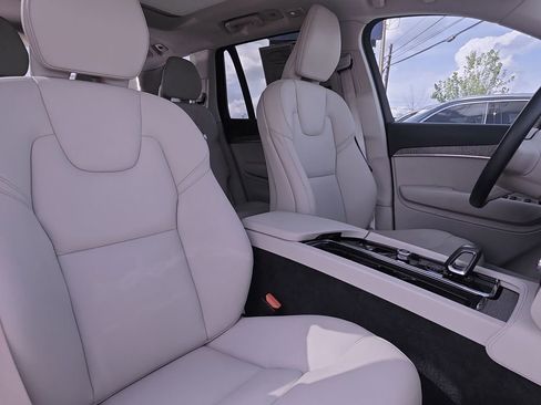 Used 2023 Volvo XC90 B6 Plus w/ Protection Package Premier AWD/4WD image 12