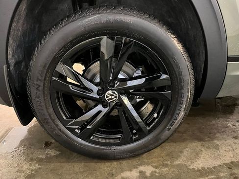 New 2026 Volkswagen Atlas Cross Sport SEL R-Line image 28