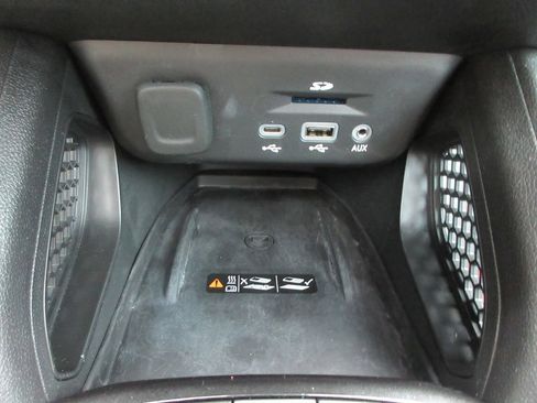 Certified 2022 Chevrolet TrailBlazer RS w/ Sun and Liftgate Package AWD/4WD image 31