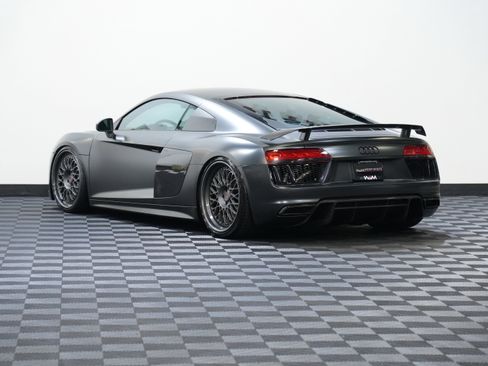 Used 2017 Audi R8 V10 plus image 8