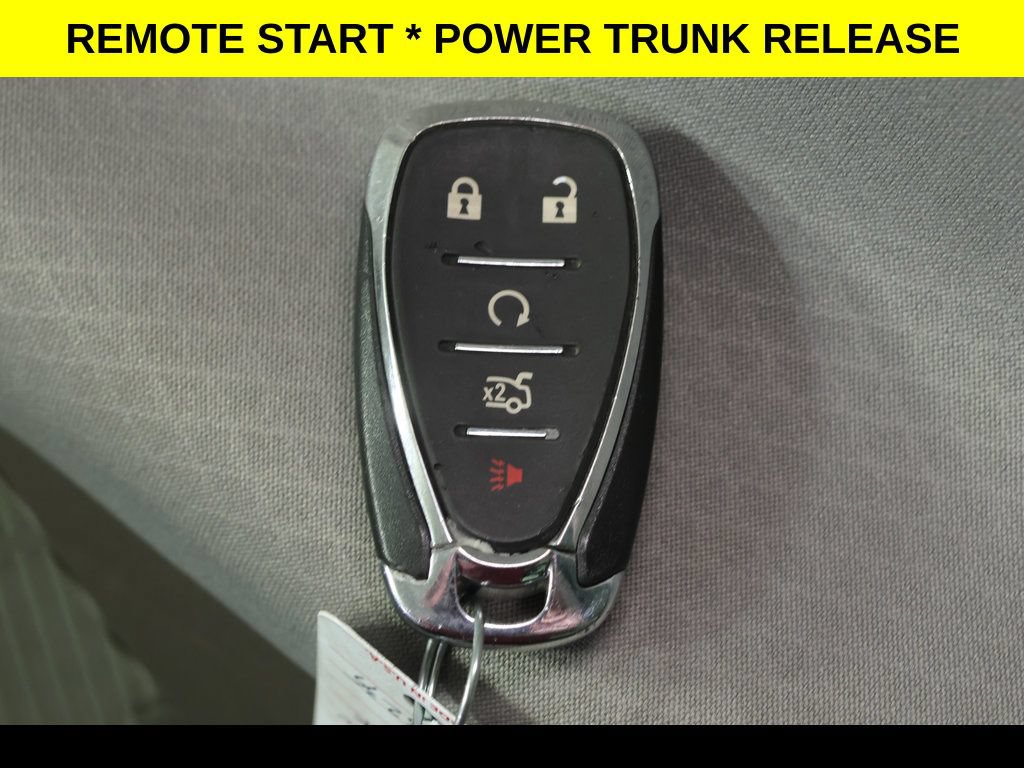 Used 2025 Chevrolet Malibu LT FWD image 10