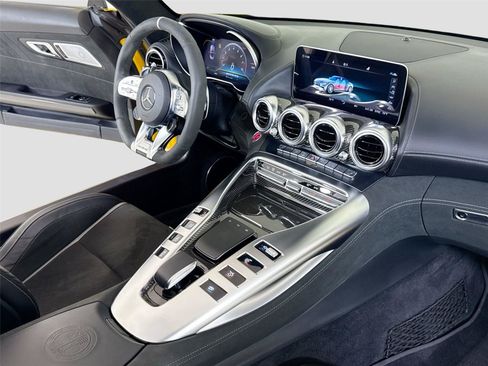 Used 2020 Mercedes-Benz AMG GT C image 28