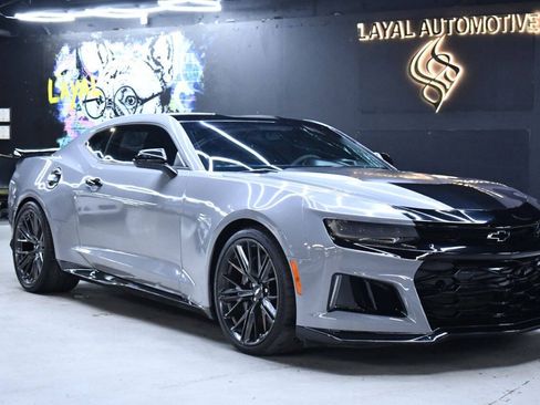 Used 2017 Chevrolet Camaro ZL1 RWD image 8