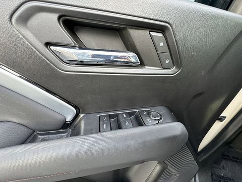 Certified 2024 Chevrolet Colorado Z71 w/ LPO, Dark Essentials Package image 20