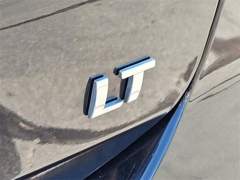 Used 2023 Chevrolet Equinox LT image 11