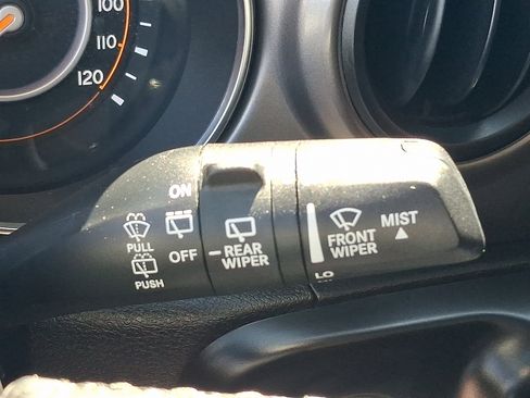 Certified 2022 Jeep Wrangler Unlimited Sport AWD/4WD image 27