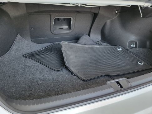 Certified 2024 Lexus ES 350 w/ Premium Package image 15