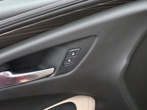 Used 2019 Buick Envision Preferred AWD/4WD image 10