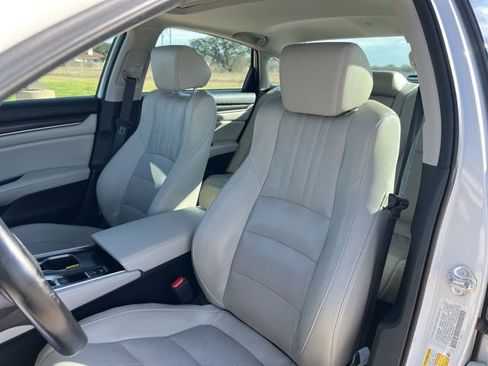 Used 2018 Honda Accord EX-L image 13