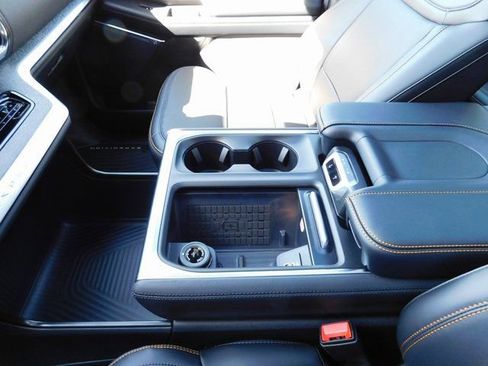 New 2025 Ford Expedition Tremor image 32