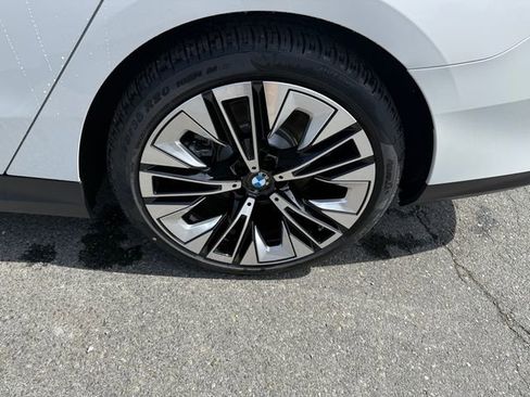New 2026 BMW 530i xDrive AWD/4WD image 18