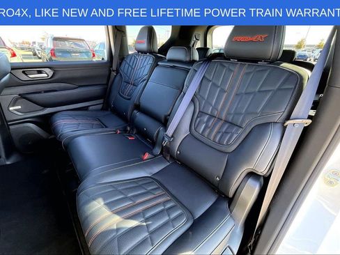 Used 2025 Nissan Armada PRO-4X image 33