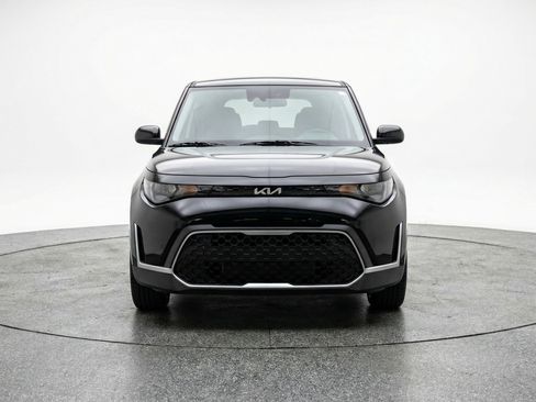 Used 2025 Kia Soul LX w/ LX Technology Package image 2