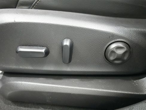Used 2018 Buick Envision Essence AWD/4WD image 15