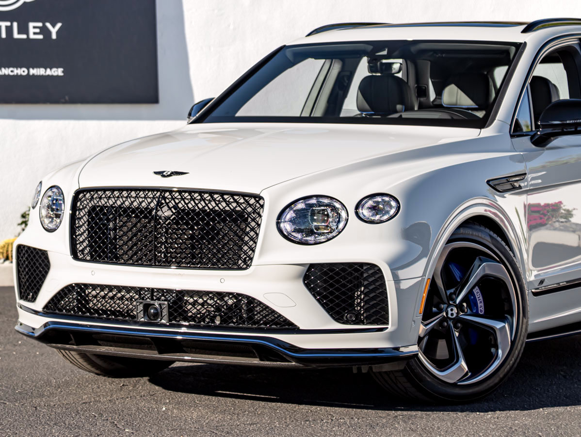 Certified 2025 Bentley Bentayga AWD/4WD image 8