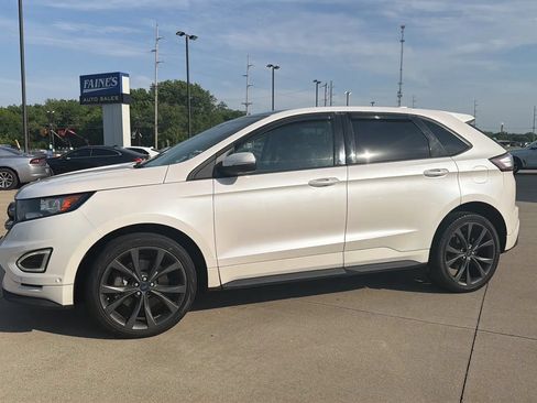 Used 2015 Ford Edge Sport w/ Equipment Group 401A AWD/4WD image 9