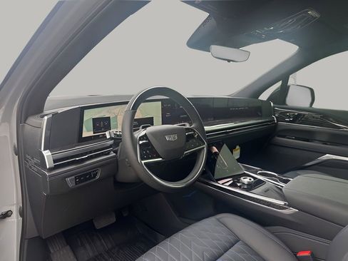 New 2026 Cadillac Escalade IQ Luxury 1 w/ LPO, Floor Liner Package AWD/4WD image 26