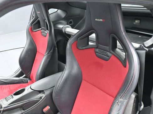 Used 2017 Nissan 370Z NISMO image 15