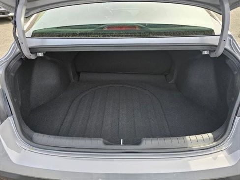 New 2026 Hyundai Elantra SE FWD image 12