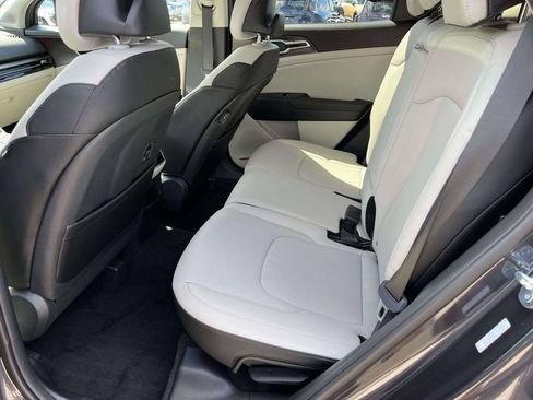 Certified 2026 Kia Sportage EX FWD image 7