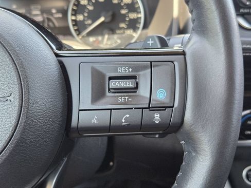 Used 2022 Nissan Rogue SV w/ SV Premium Package FWD image 28
