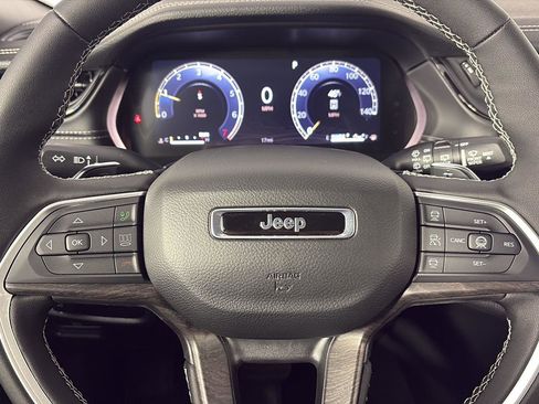 New 2026 Jeep Grand Cherokee Limited AWD/4WD image 14