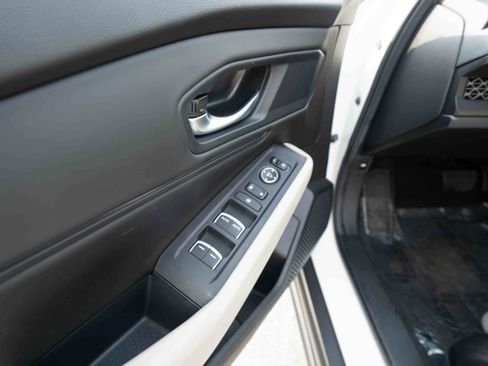 Used 2025 Honda Accord SE image 7
