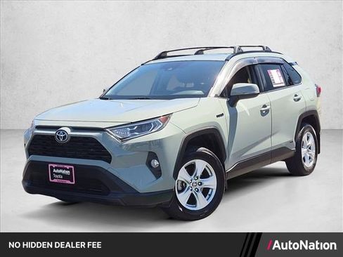 Used 2021 Toyota RAV4 XLE w/ Convenience Package AWD/4WD image 1