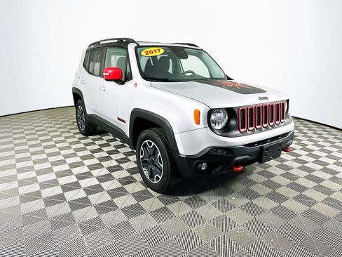 Certified 2017 Jeep Renegade Trailhawk image 2