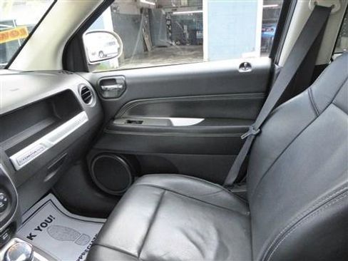 Used 2017 Jeep Compass High Altitude FWD image 12