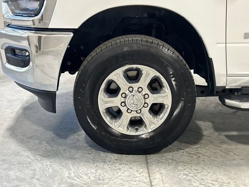 Used 2026 RAM 2500 Big Horn AWD/4WD image 11