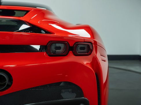 Used 2021 Ferrari SF90 Stradale image 34