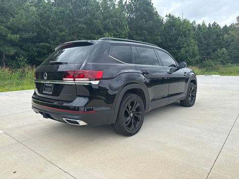 Used 2023 Volkswagen Atlas SE w/ Panoramic Sunroof Package FWD image 5