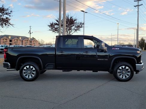 Used 2026 Chevrolet Silverado 2500 LT w/ Safety Package image 2