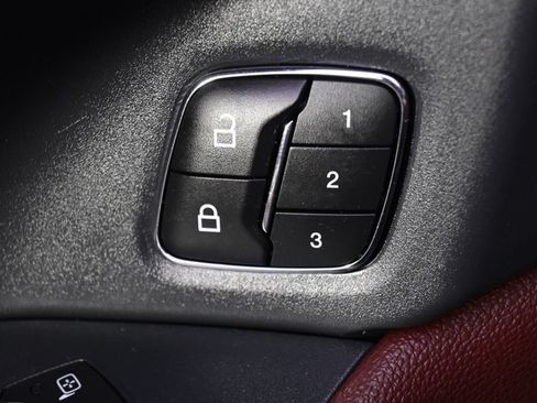Used 2022 Ford Expedition Limited AWD/4WD image 25