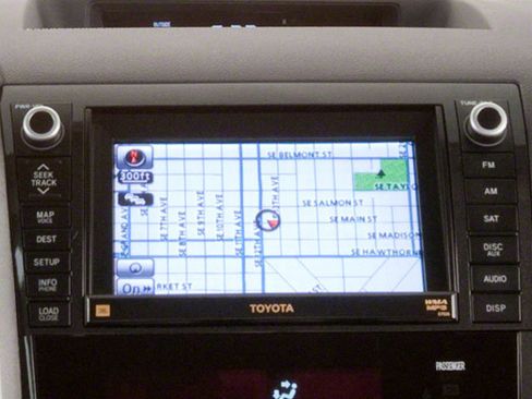 Used 2013 Toyota Tundra 4x4 Double Cab w/ Tow Pkg image 19