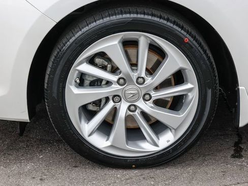 Used 2017 Acura ILX FWD image 9