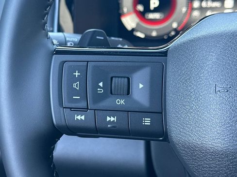 New 2026 Nissan Pathfinder SL AWD/4WD image 28