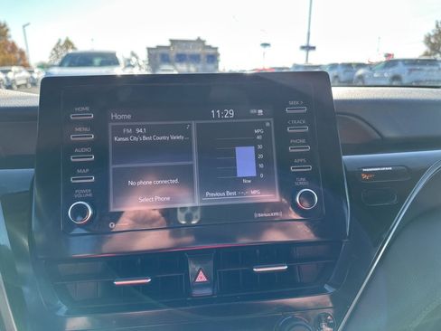 Used 2024 Toyota Camry LE image 27