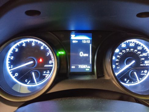 Used 2022 Toyota Camry SE w/ Convenience Package image 23