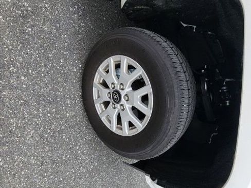 Used 2024 Toyota Tacoma SR5 image 18