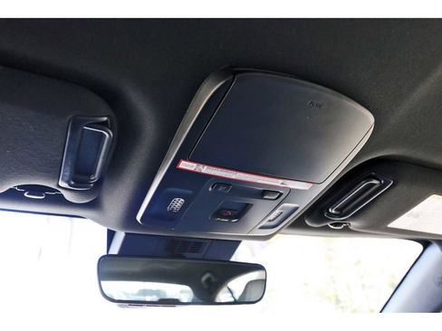 Used 2025 Toyota Camry SE image 21