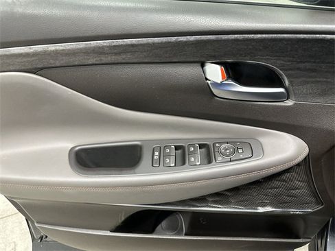 Used 2020 Hyundai Santa Fe SEL image 17