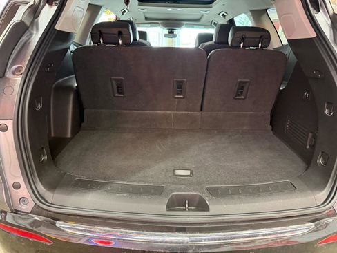Used 2019 Buick Enclave Avenir AWD/4WD image 23