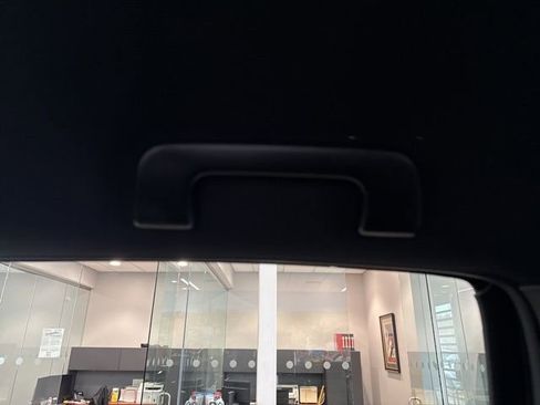 Used 2019 Toyota Tacoma TRD Off-Road w/ Technology Package image 33